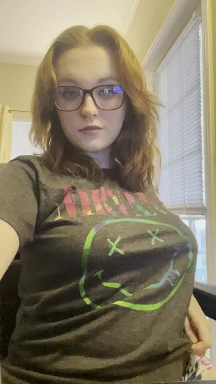 Dig My Mom's Massive Jiggling Tits? 😍🍈🍈