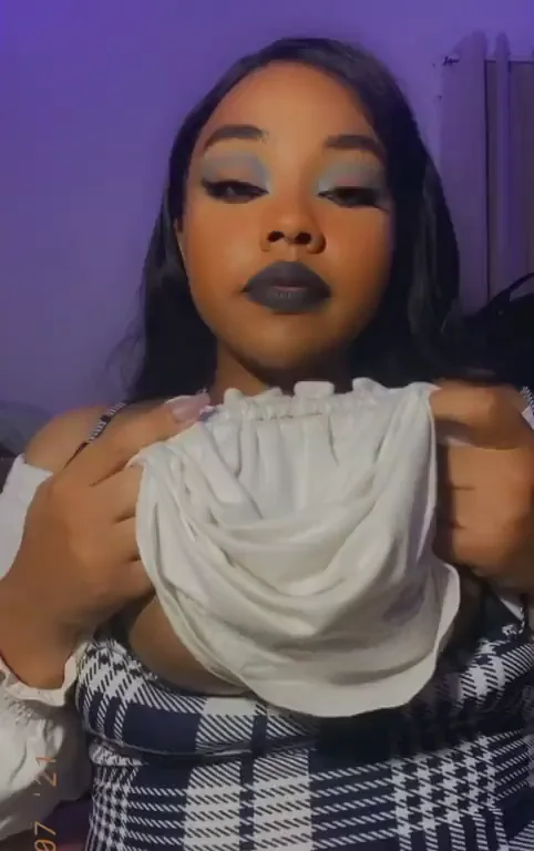 Heres something for those Monday Blues ;)— Your Blasian GF oc