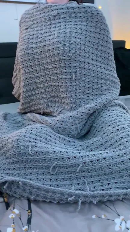 Blankets Hiding Juicy Tits? Peek & Tease Reveal! 🔥🛏️