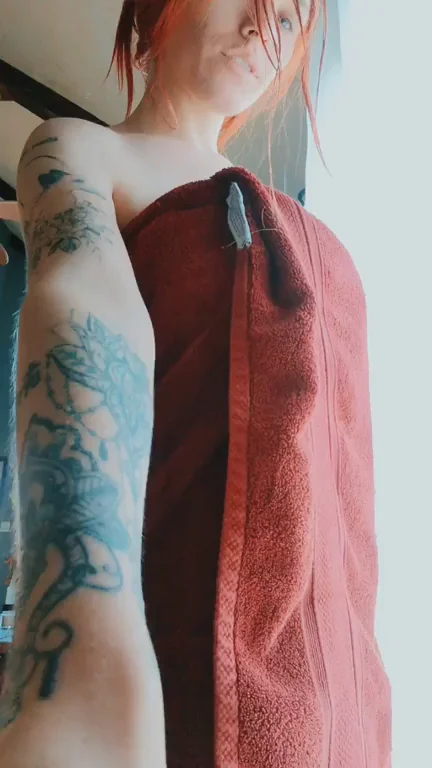 🛁 Bye Bye Towel! Tits Out Tease 💦