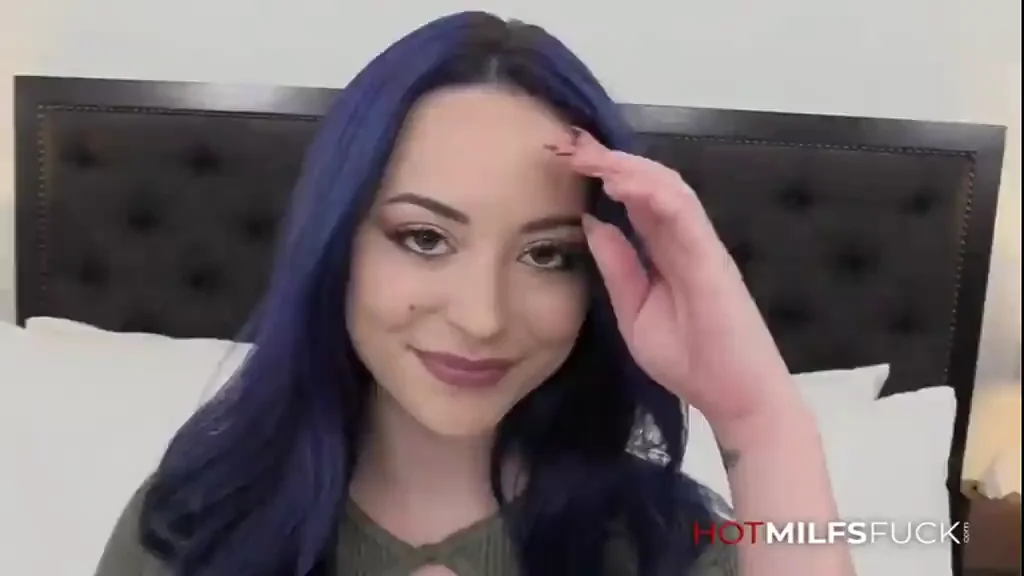 HotMILFsFuck 1016: Eve Marlowe