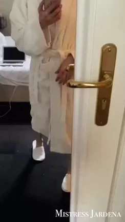 Used my cheap slut in hotel's sauna 🤤🌶