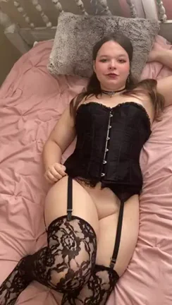 Trans Vampire GF with Massive Girlcock? 🧛‍♀️🍆💕