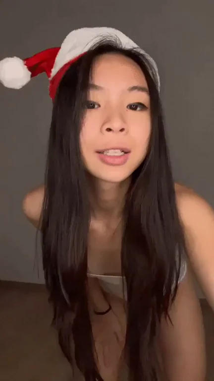 Petite Santa Slut Begs: Eat My Tight Little Ass 🍑🎅