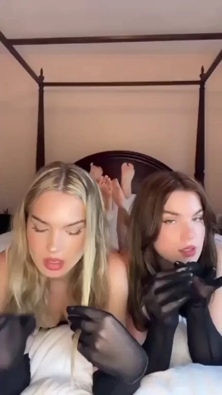 The beautiful Supreme Sisters