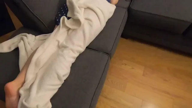 Nap-Time Freeuse: Curvy Slut Wakes Up to Thick Cock Pounding Her Dripping Pussy 🤤