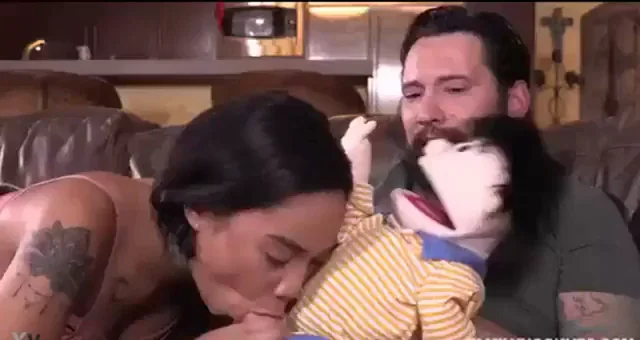 Horny Muppet Toy Craves Her Sloppy Suckjob 😈🍆😂