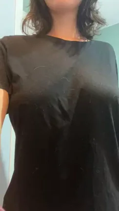 Hey, quick, a titty flash!