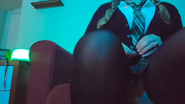 This Slytherin slut wants to show you her parseltongue ðŸ😁‰