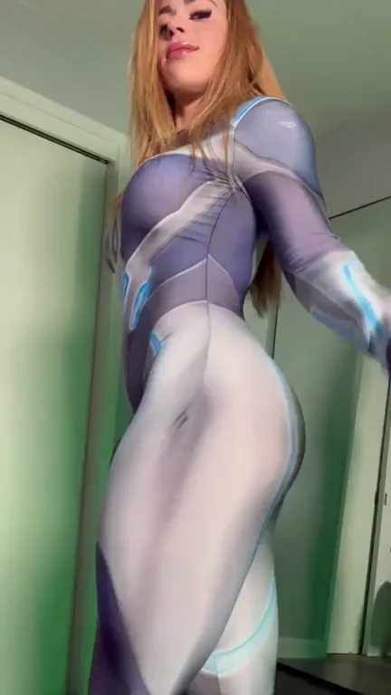Kerrigan Cosplay Slut Gets Fucked Suit On