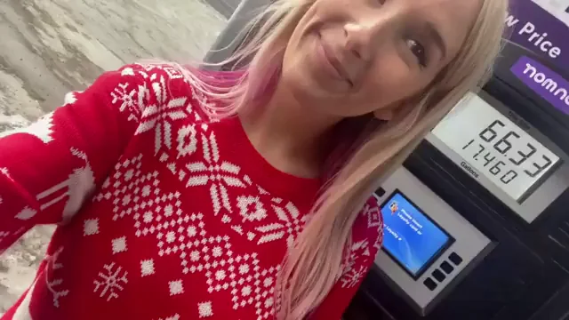 Sneaky Pussy Flash at the Gas Pump While Filling Up ⛽