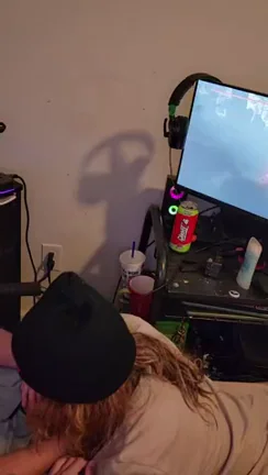 He wants to play games,but I want dick..so I'm just gonna take it❤