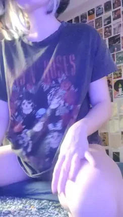 Funsized Cutie Vibing & Flashing Her Tight Pussy 😏💦