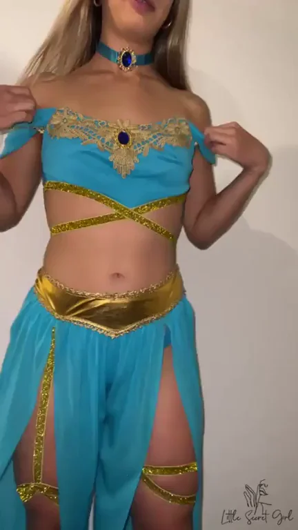 Jasmine Cosplay Slutty Titty Drop