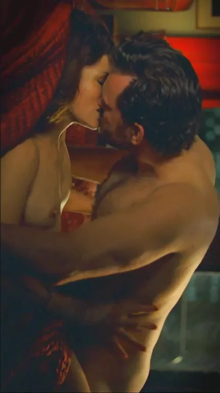 🔥 Marisa Tomei’s Steamy Nude Kiss & Fuck Tease in Factotum 💋🍑