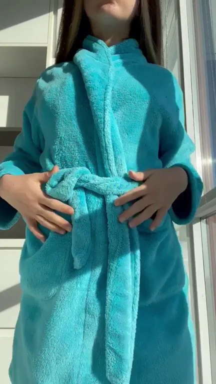Petite & perky.. am I fuckable?