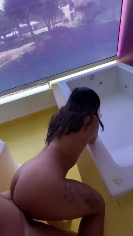 He fucked me on the patio of the resort room ! I hope somebody saw me