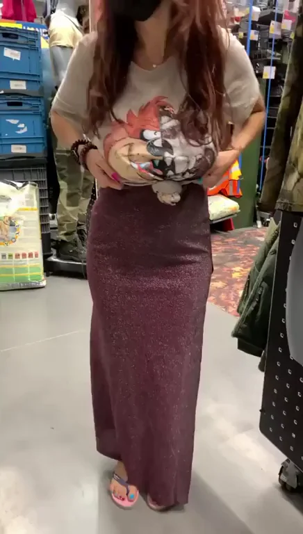 Boobs in aisle 3