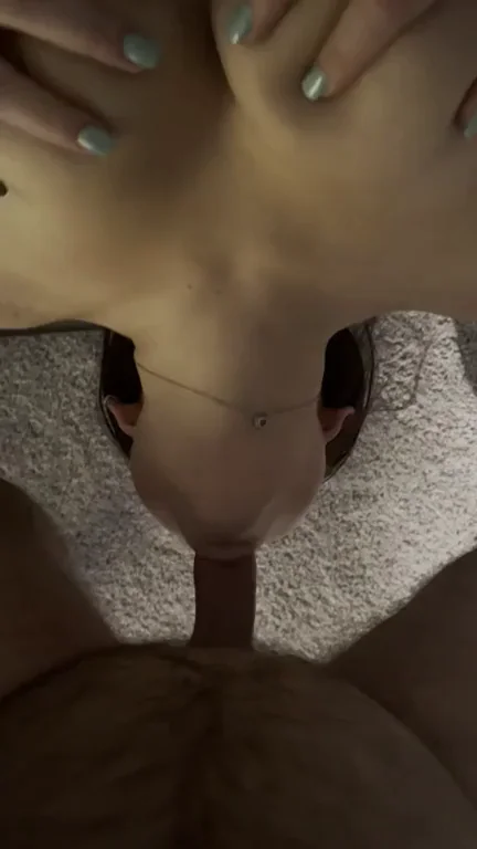 I love when you cum down my throat 🤤