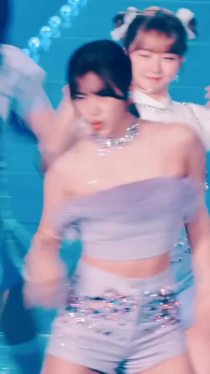 IVE - Yujin