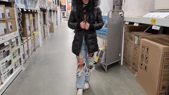Round 2 at home depot flashing with the guys [GIF]