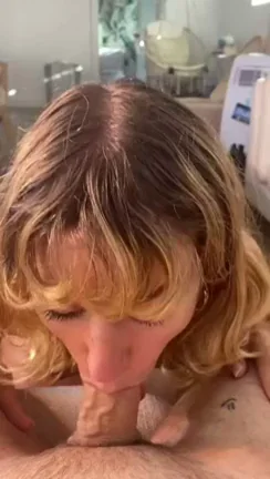 I can't resist sucking dick