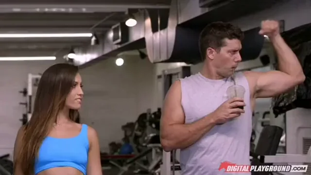 💦 Gym Slut's Cum Training Self-Fuck 😈