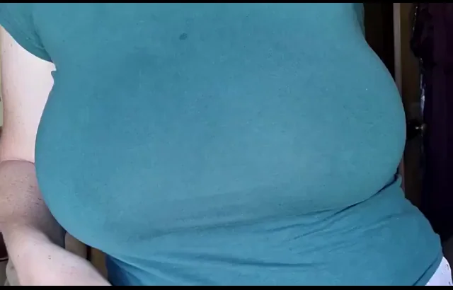Saggy Tits Slut: Fuck or Chuck? 🍆💦