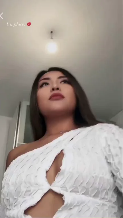 Cute Asian-latina