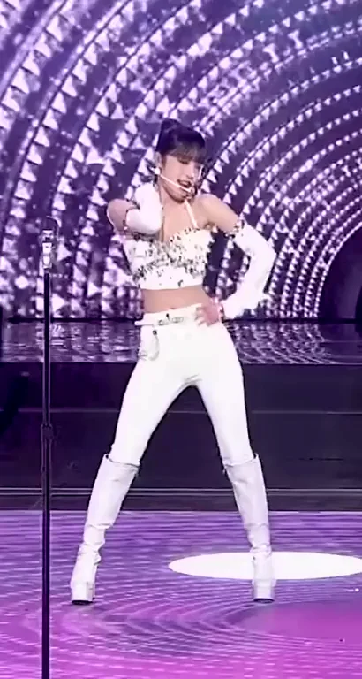 Ex-IZ*ONE - Yena
