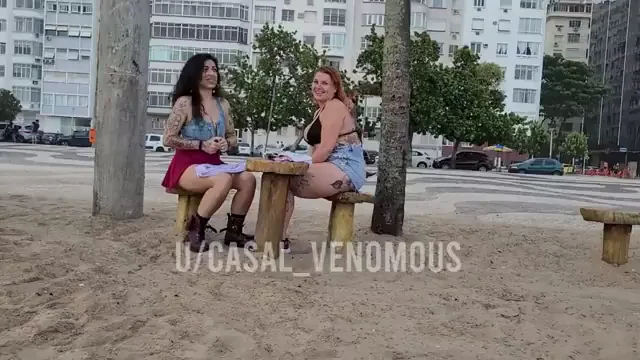 [GIF] Changing clothes on the beach. I think that guy went home a little happier than when he left for his walk.