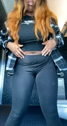 Come Fuck This Thick Ebony Slut 😈🍑