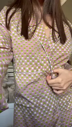 Checking my outfits 😁