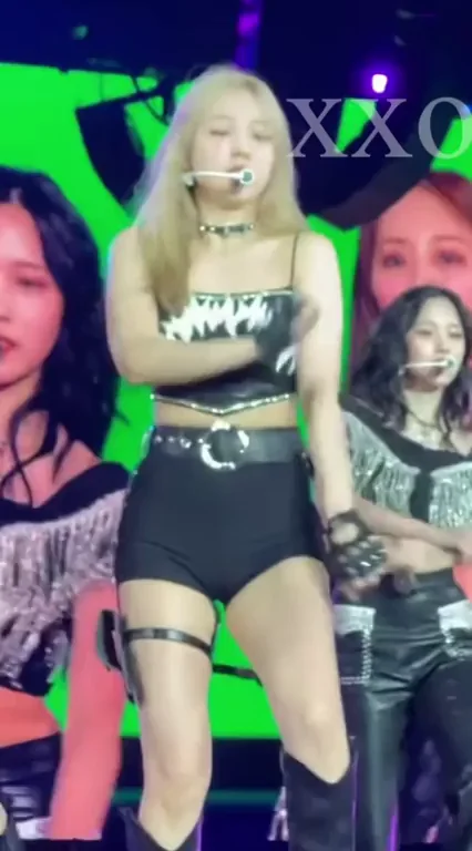 TWICE - Nayeon