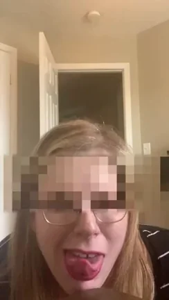 [F] any subs up for trying to fit this