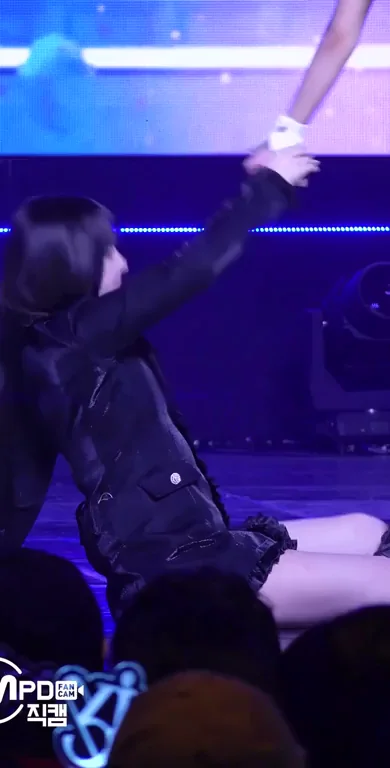 IVE Liz: Slutty Stage Tease in Black Coat - Thicc Thighs Dripping Hot