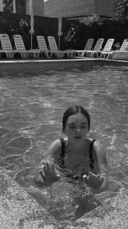 Sexy Swimmer