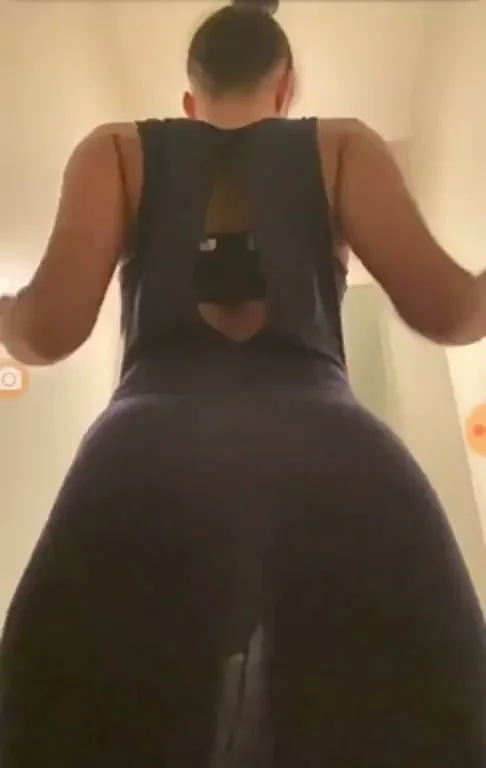 You gotta wait for it| 🍑🍑