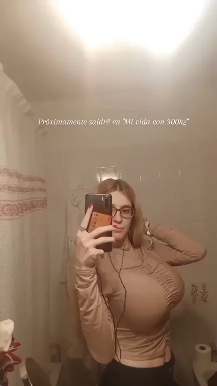 Mirror bust