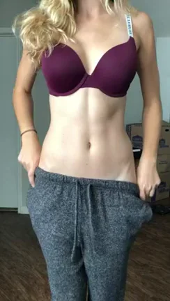 Petite Blonde's Sweatpants Tease to Juicy Ass Reveal