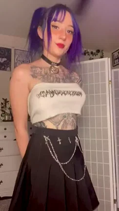 Neon-Haired Alt Babe's Epic Titty Drop Tease ;)