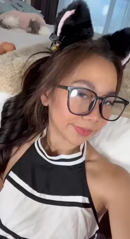 Dumb Asian Catgirl 😻 Makes Your Dick Throbbin' Hard? 🐱💦