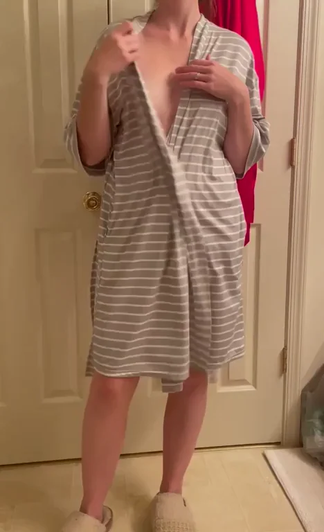 Happy Titty Tuesday Milf lovers..here's my milf bod for your enjoyment