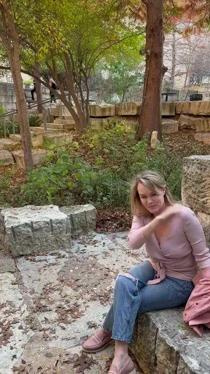 Blonde Slut Flashes Juicy Tits in Busy City Park Sunday 😈🌳🍈🍈