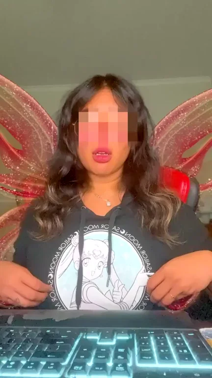 I remember having such a huge lady boner for Sailor Moon growing up? [f]