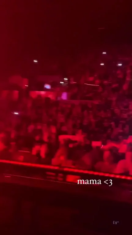 Mama's Sultry Red Glow Tease