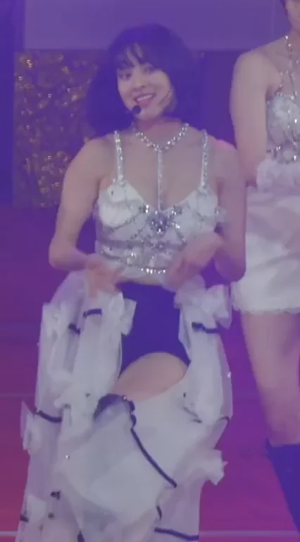 Jihyo from TWICE Teases in Shiny Skimpy Outfit 💦🔥