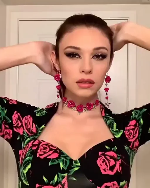 Nicole Maines