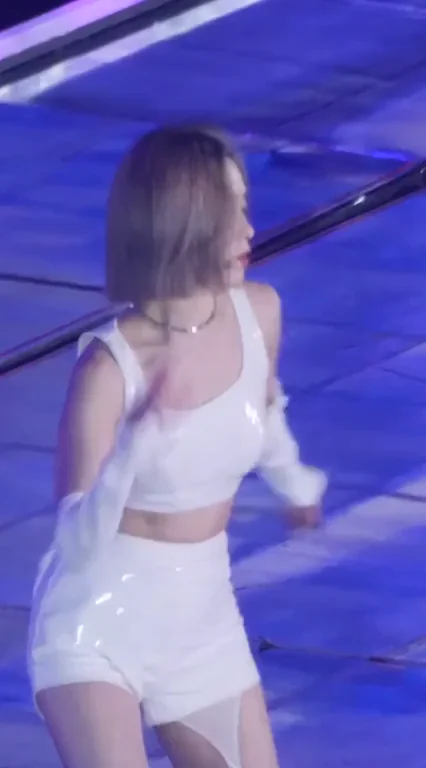 ITZY - Ryujin