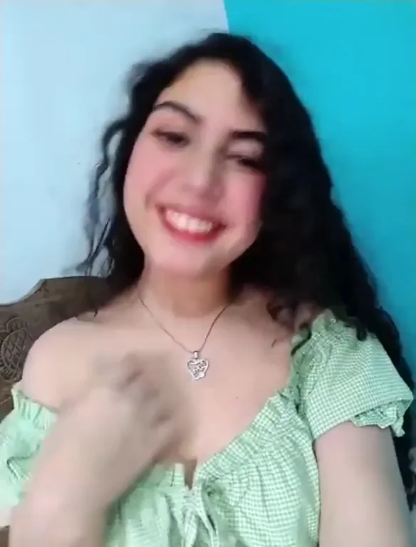 natural tits for u daddy